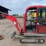 Mini-pelle Bobcat E16 diesel 1,5 t - travaux compacts
