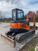 Mini pelle Hitachi ZX50 diesel 4.5T – 3 godets – cabine fermée – Image 4