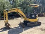Mini pelle Komatsu PC27MR-2 diesel 3T – 4 godets