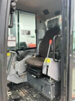 Mini pelle Kubota KX 080-4 diesel 8.44T – cabine climatisée – Image 13