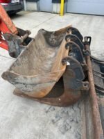 Mini pelle Kubota KX 080-4 diesel 8.44T – cabine climatisée – Image 8