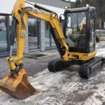 Mini pelle Caterpillar 302.7 DCR diesel 2.67T – 3 godets